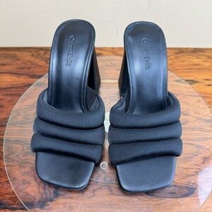 Open Edit Sheena Sandal - black